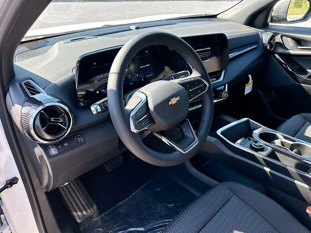 new 2026 Chevrolet Equinox car, priced at $30,235