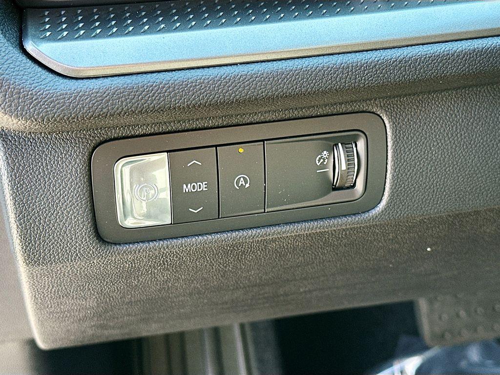 new 2026 Chevrolet Traverse car, priced at $49,665