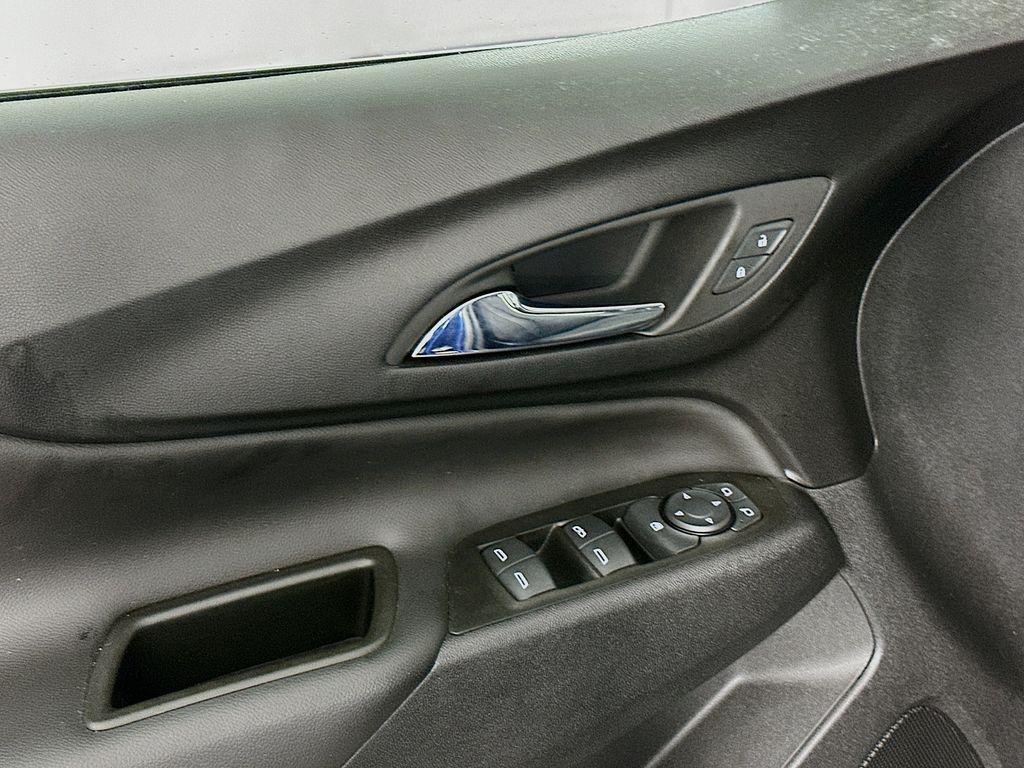used 2023 Chevrolet Equinox car, priced at $18,822