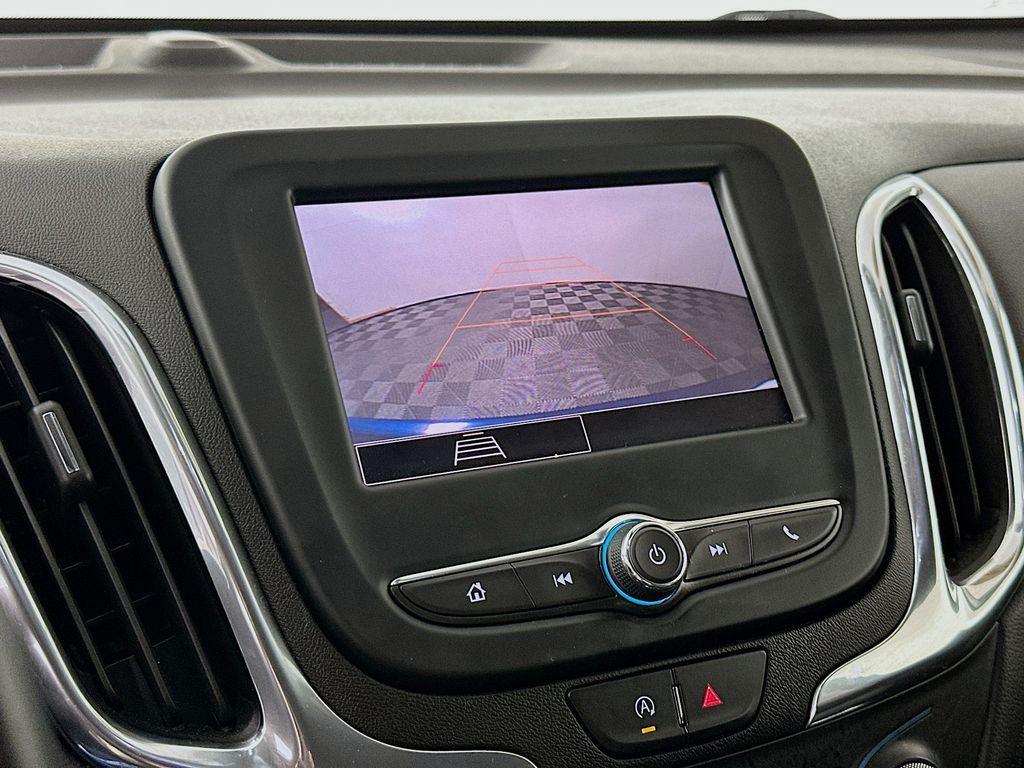 used 2023 Chevrolet Equinox car, priced at $21,200