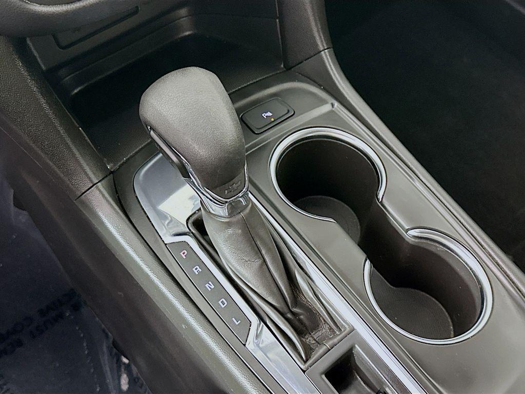 used 2023 Chevrolet Equinox car, priced at $18,822