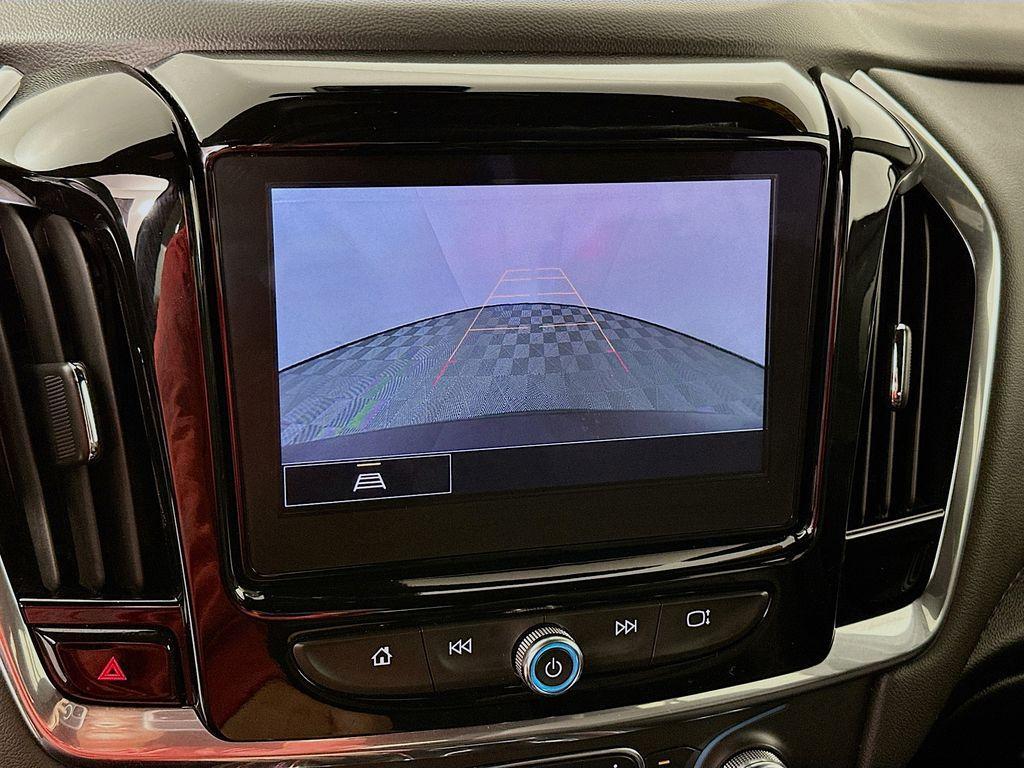 used 2023 Chevrolet Traverse car, priced at $28,700