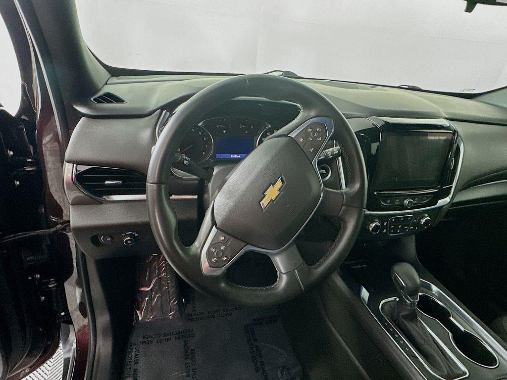 used 2023 Chevrolet Traverse car, priced at $28,700