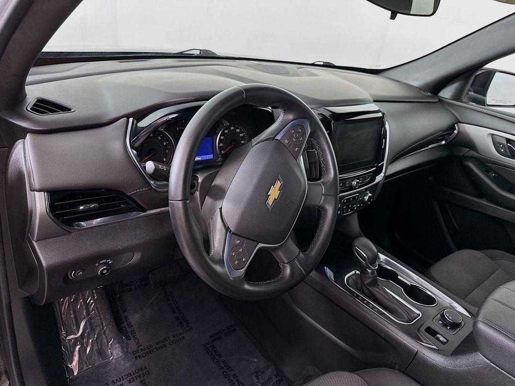 used 2023 Chevrolet Traverse car, priced at $28,700