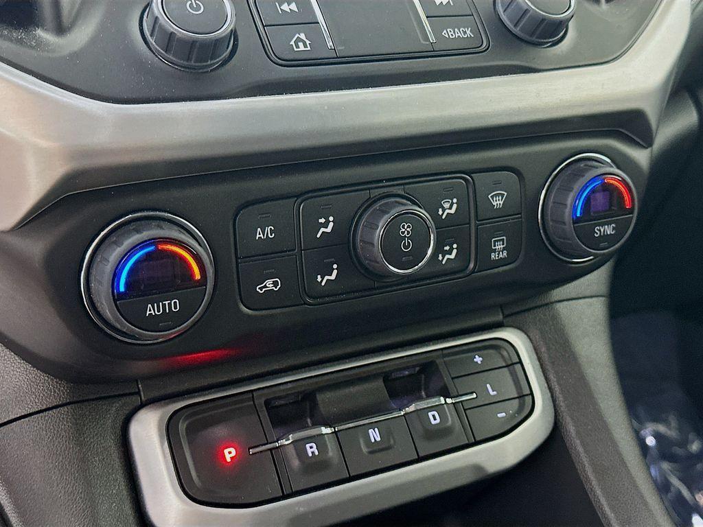 used 2023 GMC Acadia car, priced at $27,384