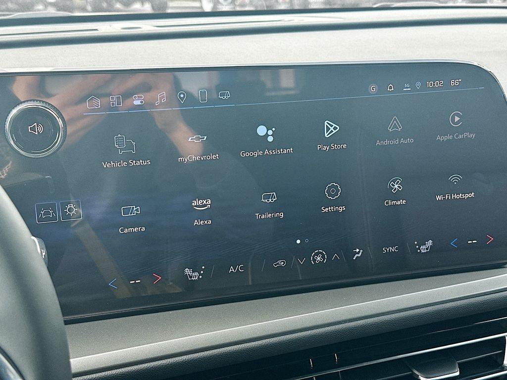 new 2025 Chevrolet Traverse car, priced at $48,135