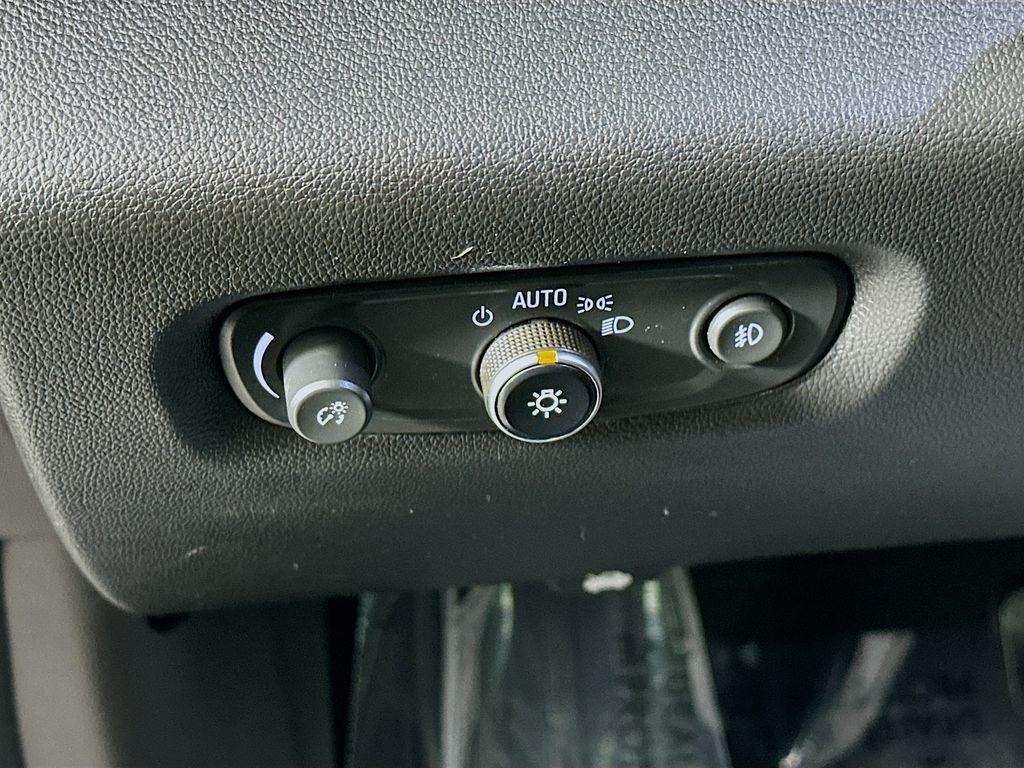 used 2019 Chevrolet Traverse car, priced at $20,892