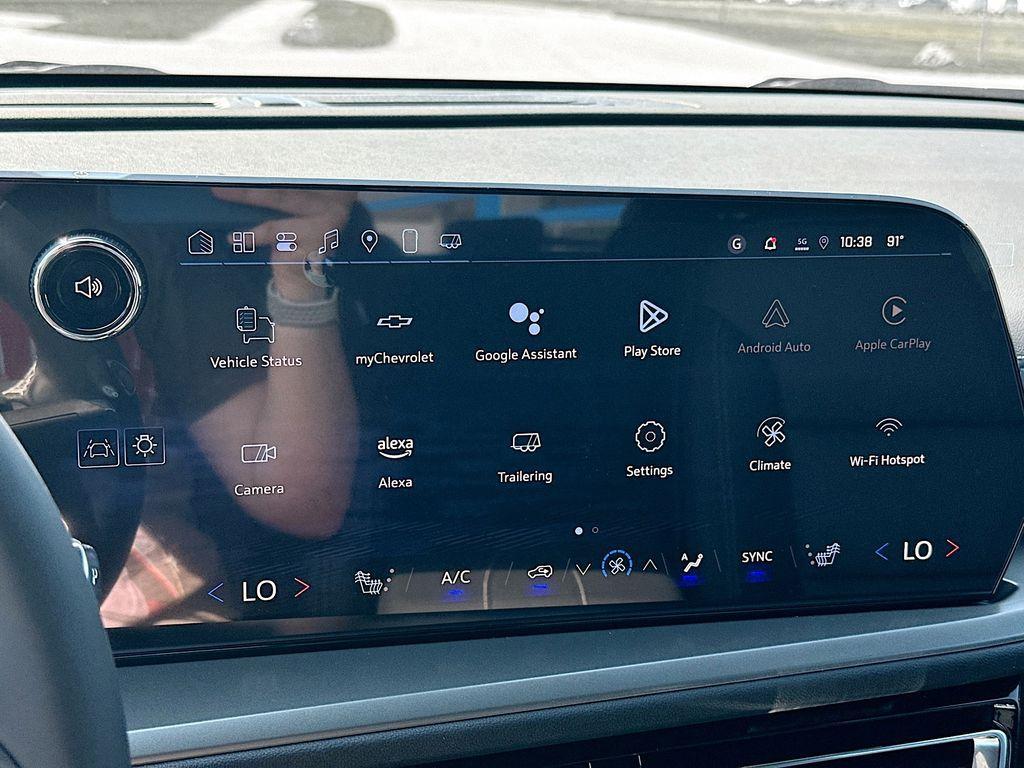 new 2025 Chevrolet Traverse car, priced at $46,560