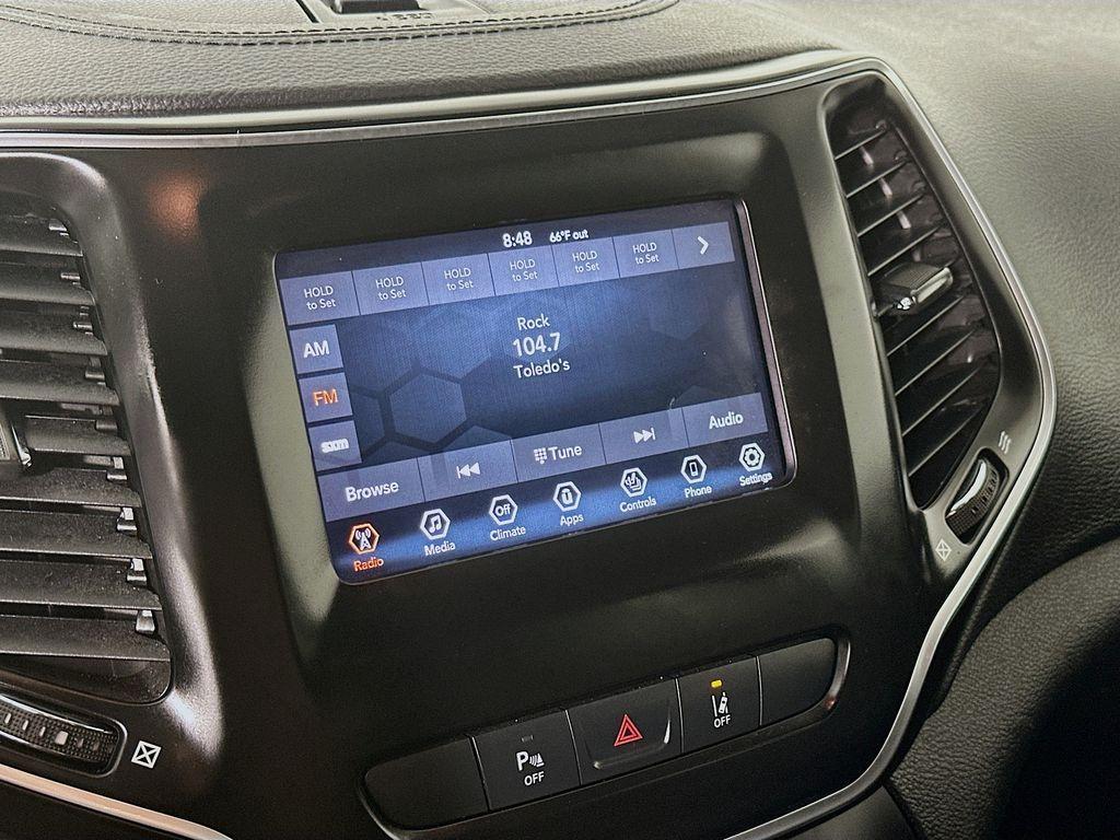 used 2021 Jeep Cherokee car, priced at $16,419