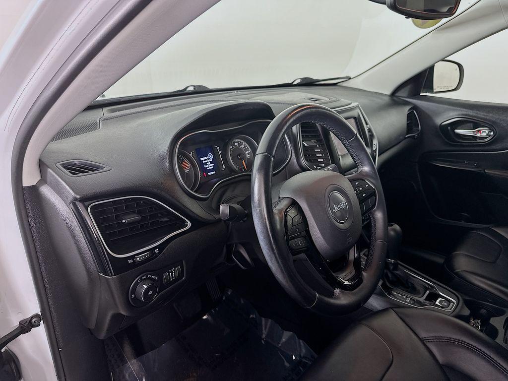 used 2021 Jeep Cherokee car, priced at $16,419