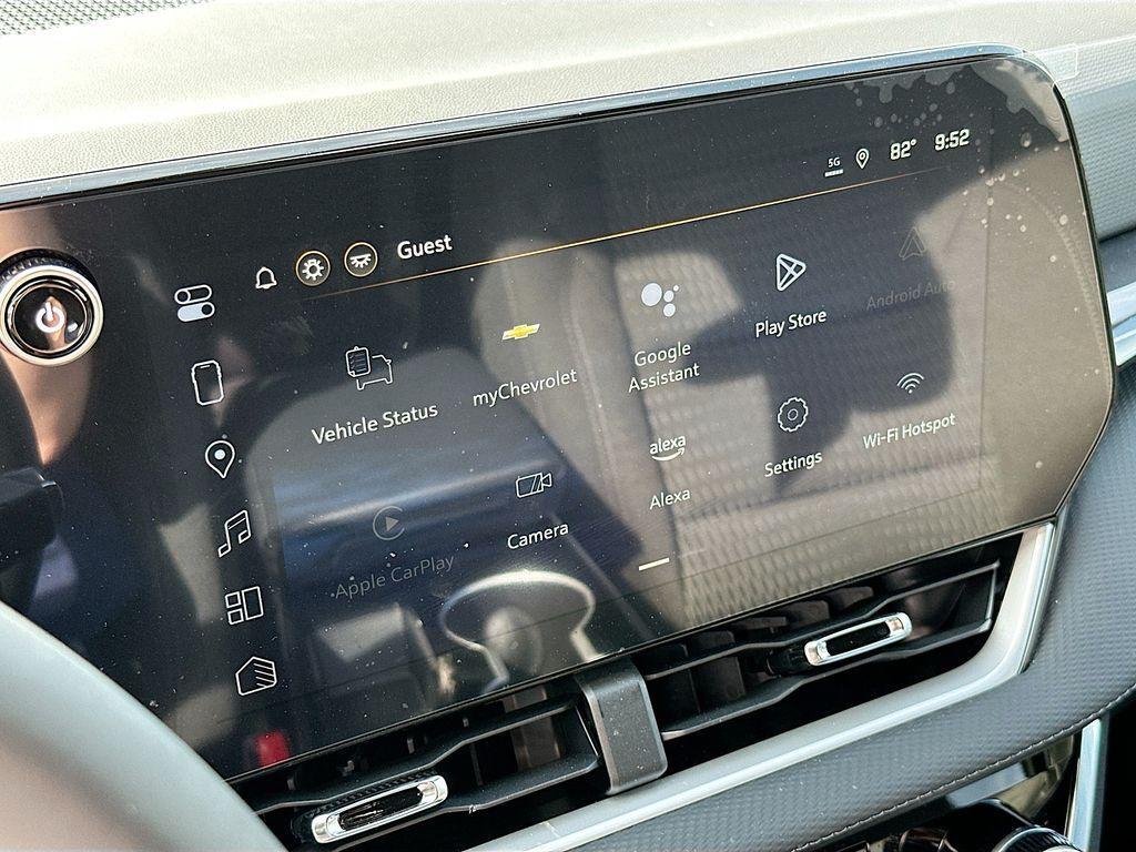 new 2025 Chevrolet Equinox car, priced at $32,490