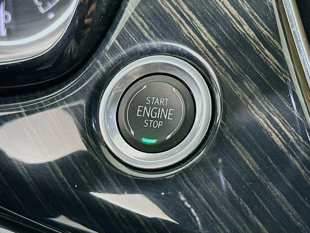 used 2021 Cadillac XT6 car, priced at $29,389