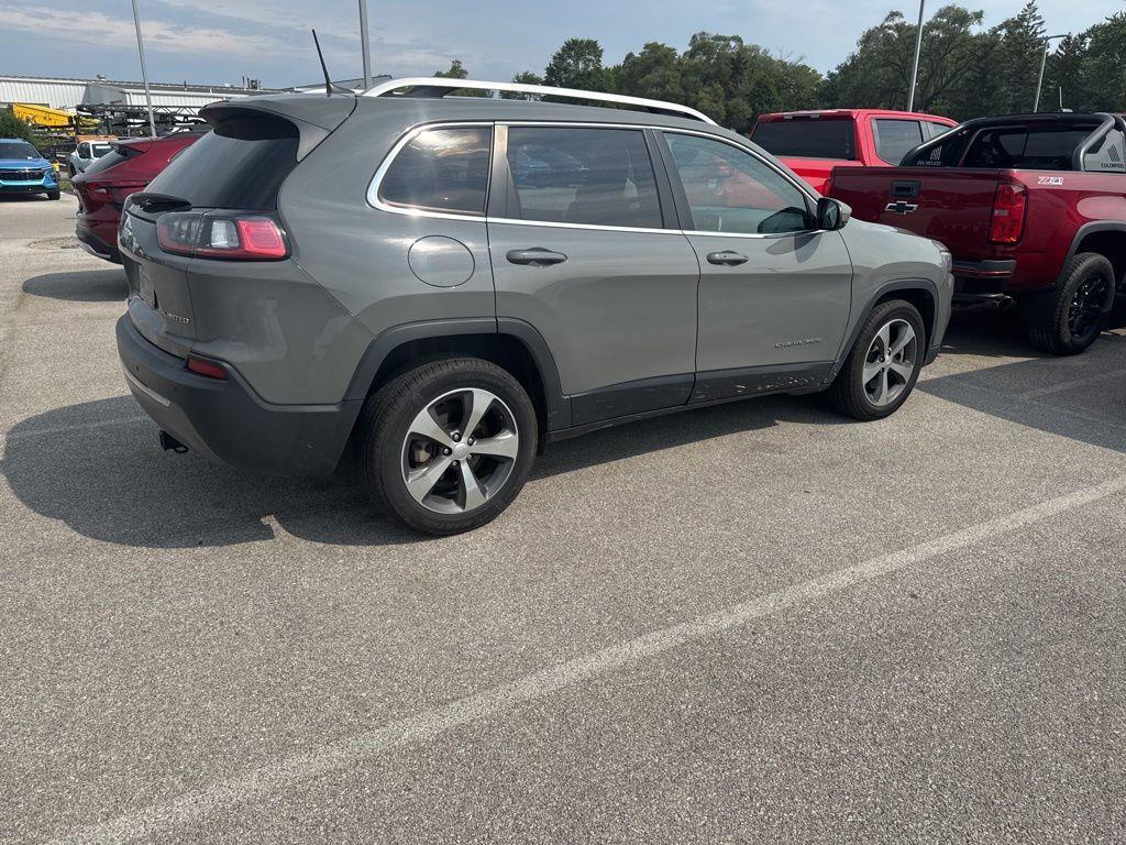 used 2020 Jeep Cherokee car, priced at $17,674