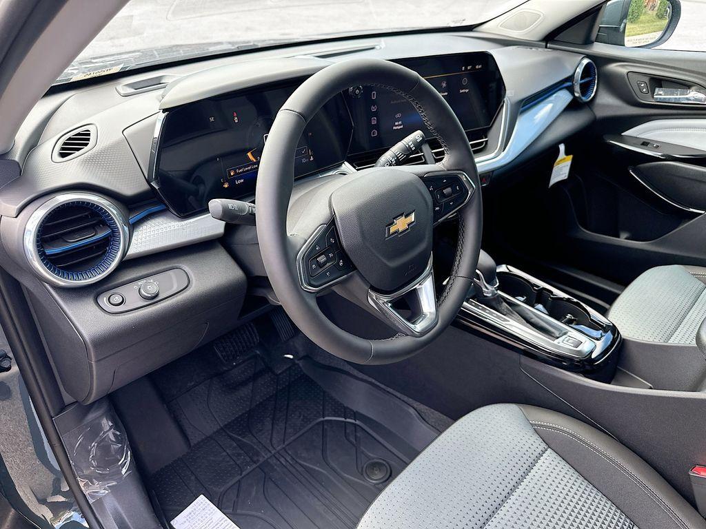 new 2025 Chevrolet Trax car, priced at $25,750