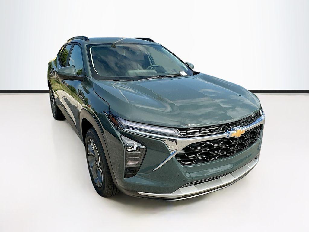 new 2025 Chevrolet Trax car, priced at $25,750