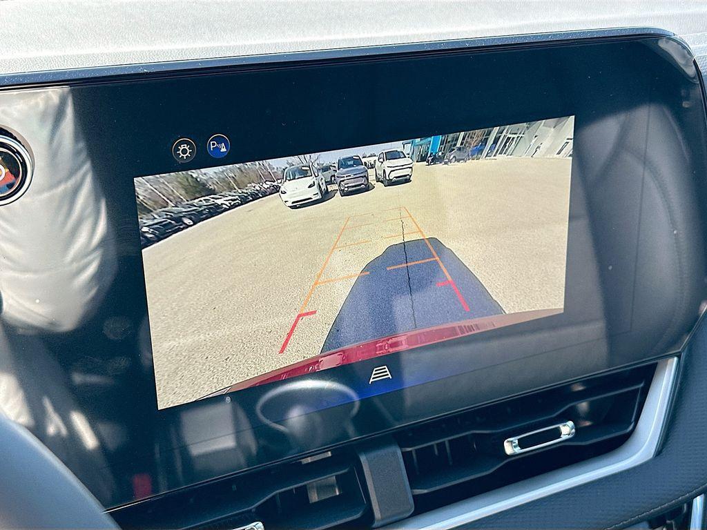 new 2025 Chevrolet Equinox car, priced at $33,490
