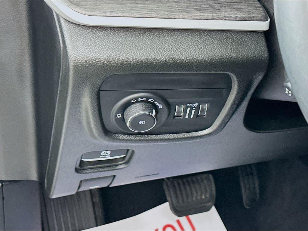 used 2022 Jeep Grand Cherokee L car, priced at $30,000