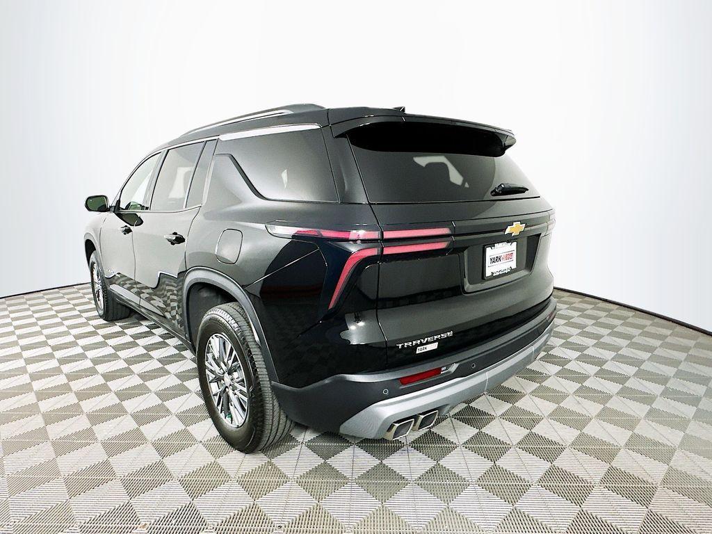 used 2025 Chevrolet Traverse car, priced at $42,990
