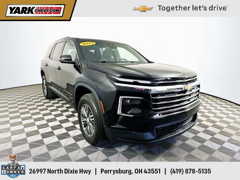 used 2025 Chevrolet Traverse car, priced at $42,990