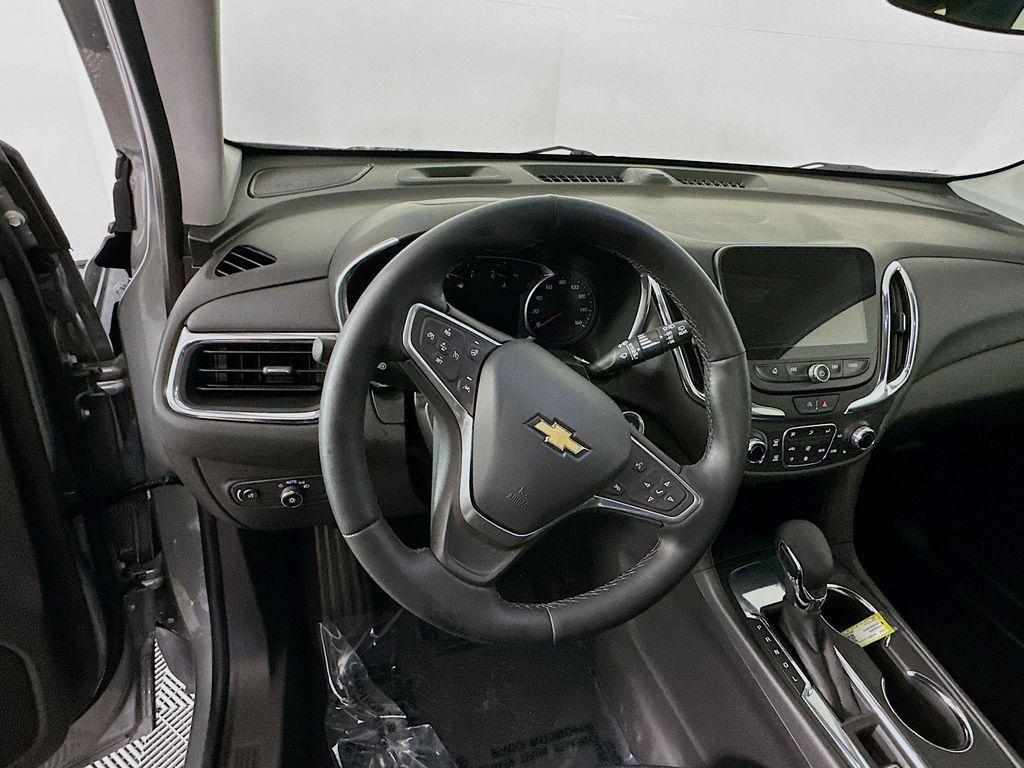 used 2023 Chevrolet Equinox car, priced at $23,800