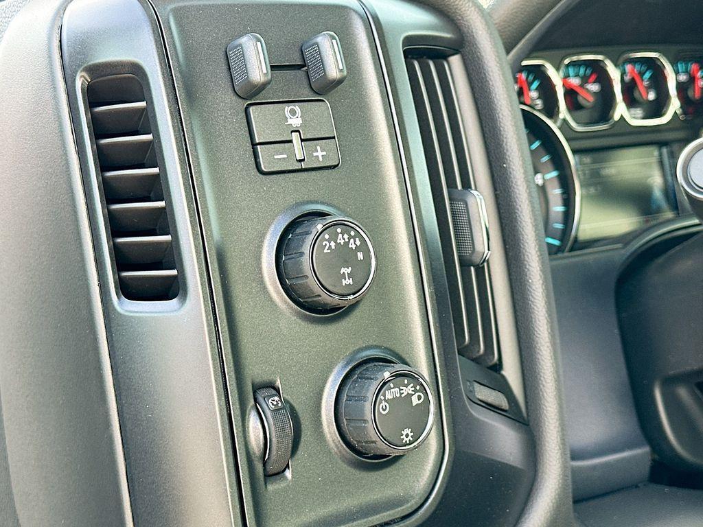 new 2024 Chevrolet Silverado 1500 car, priced at $67,852