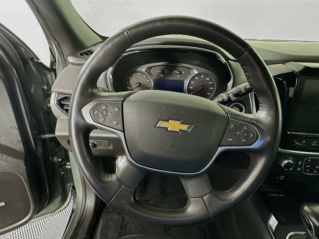 used 2022 Chevrolet Traverse car, priced at $31,500