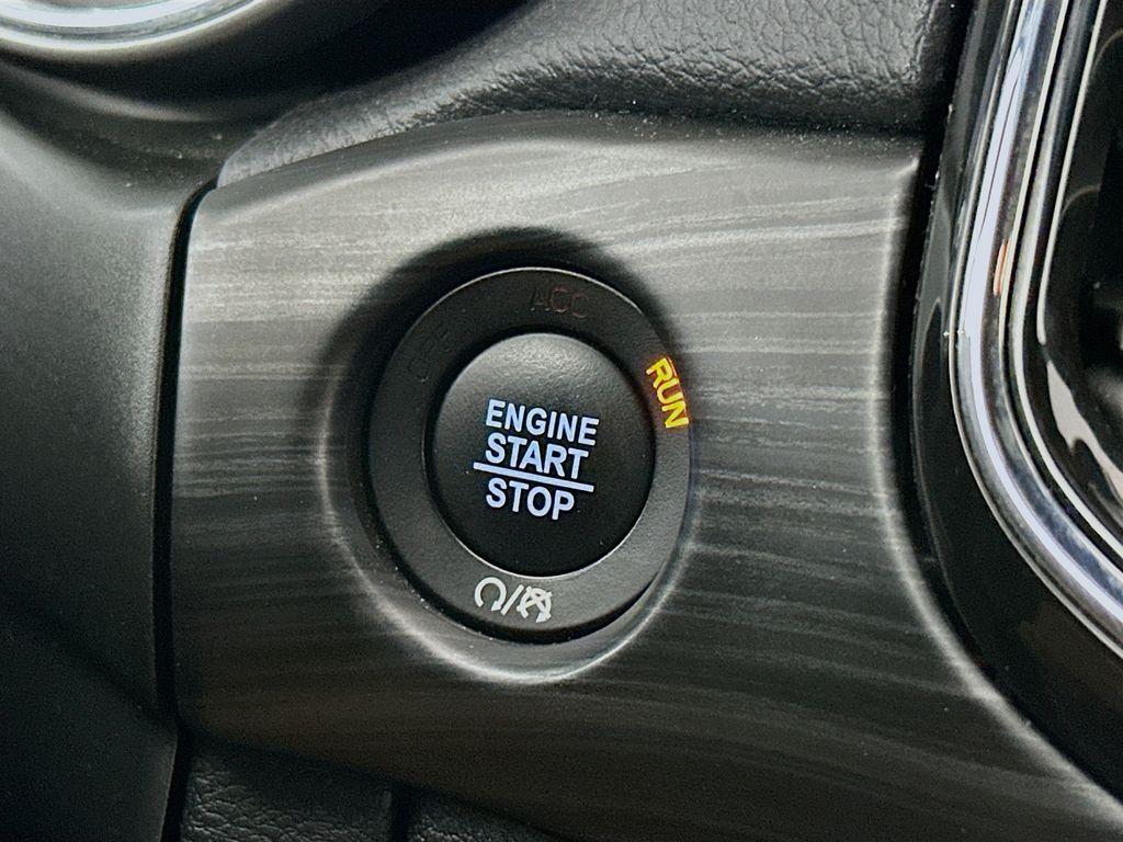 used 2022 Jeep Grand Cherokee WK car, priced at $24,839