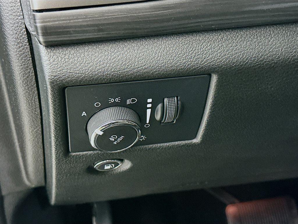 used 2022 Jeep Grand Cherokee WK car, priced at $24,839