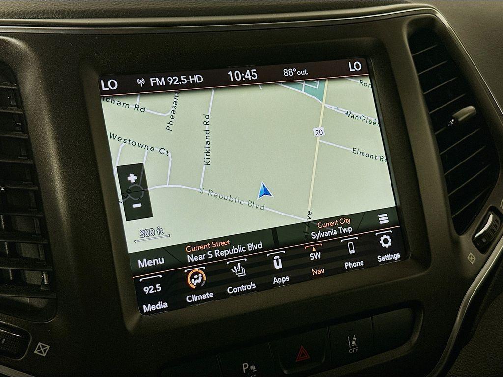 used 2022 Jeep Cherokee car, priced at $24,734