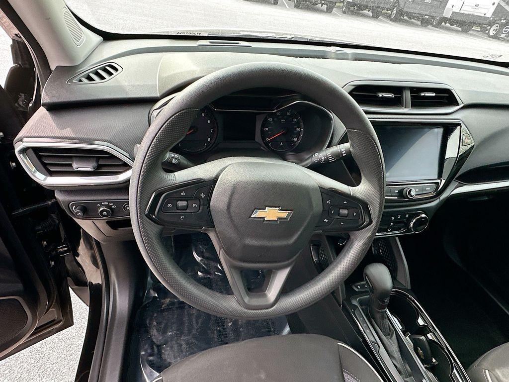 used 2022 Chevrolet TrailBlazer car, priced at $21,324