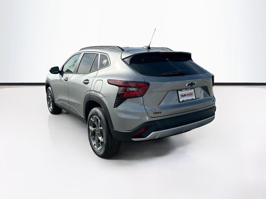new 2025 Chevrolet Trax car, priced at $25,855