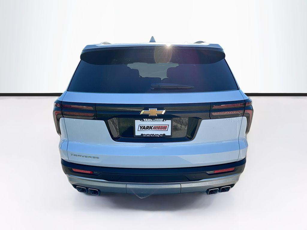 new 2026 Chevrolet Traverse car, priced at $48,415