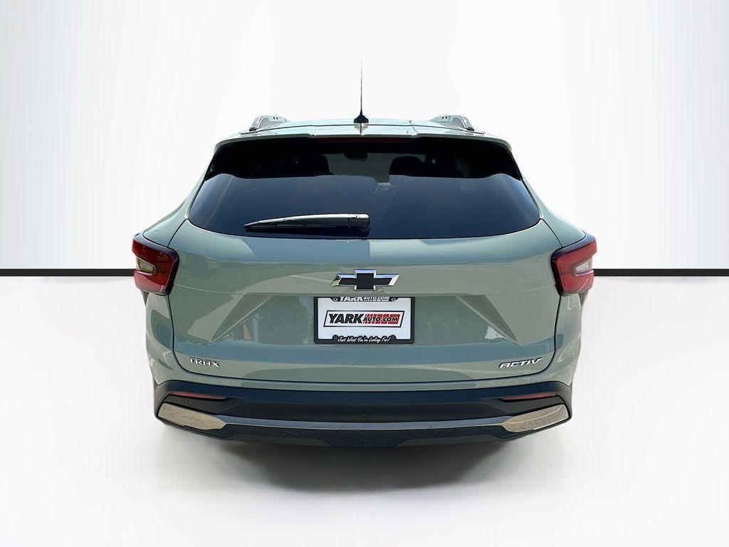 new 2025 Chevrolet Trax car, priced at $27,980