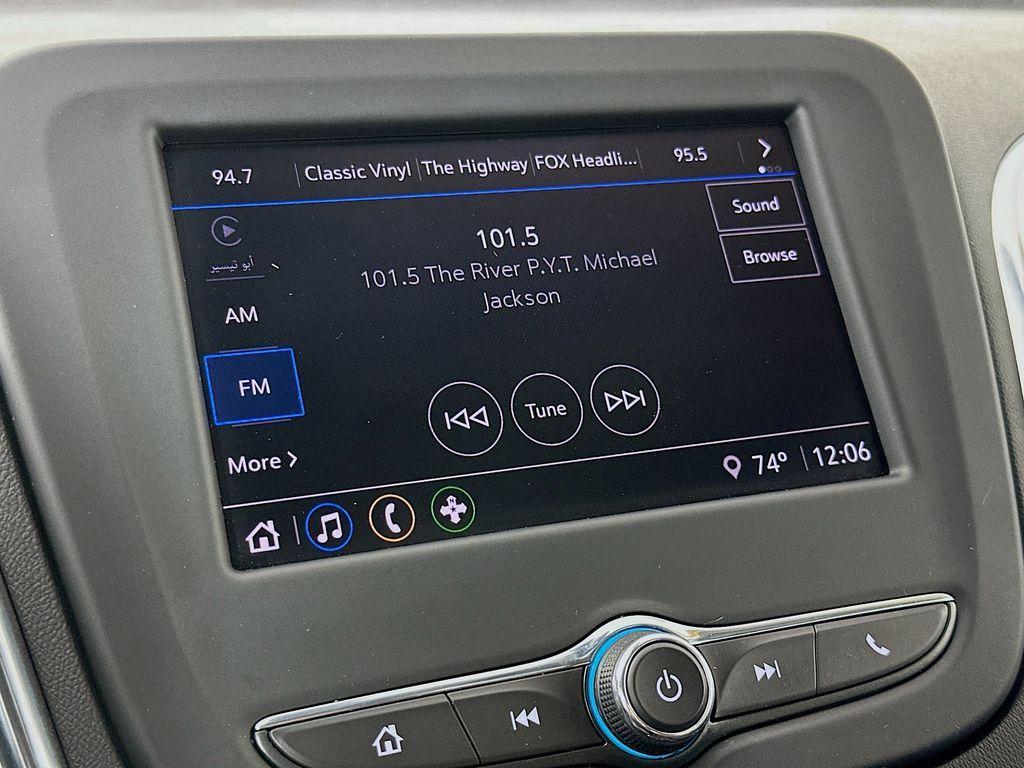 used 2023 Chevrolet Equinox car, priced at $21,500