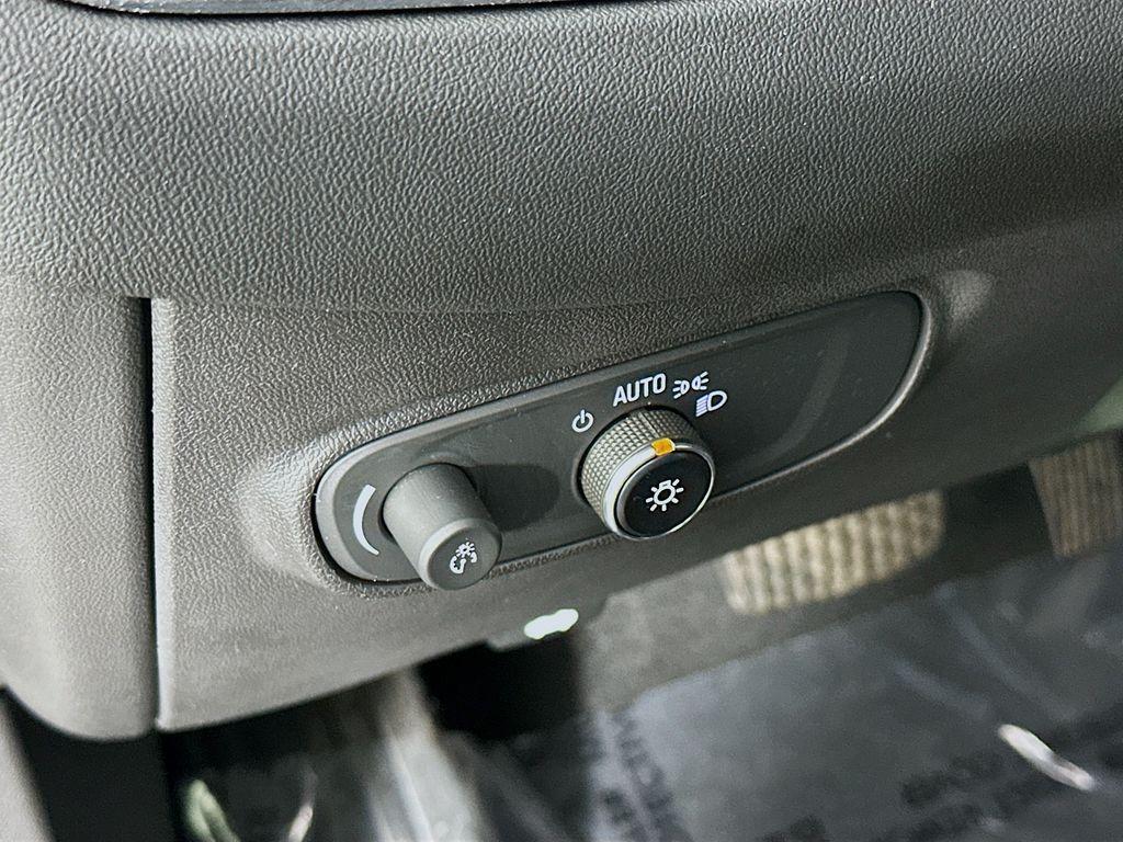 used 2023 Chevrolet Equinox car, priced at $22,985