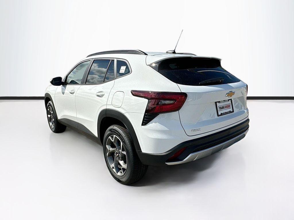new 2025 Chevrolet Trax car, priced at $25,750