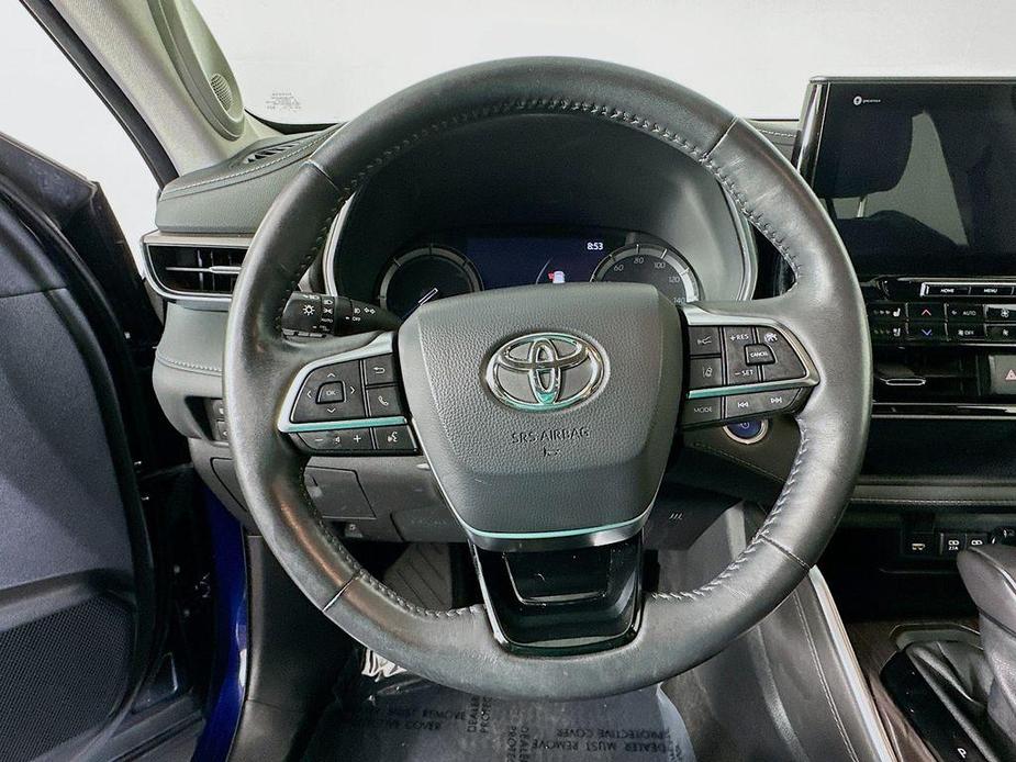 used 2021 Toyota Highlander Hybrid car, priced at $39,795