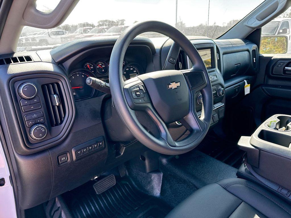 new 2025 Chevrolet Silverado 2500 car, priced at $50,750