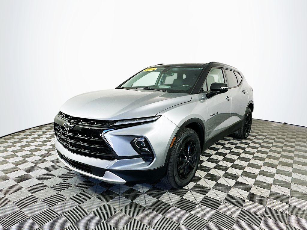 used 2024 Chevrolet Blazer car, priced at $29,400