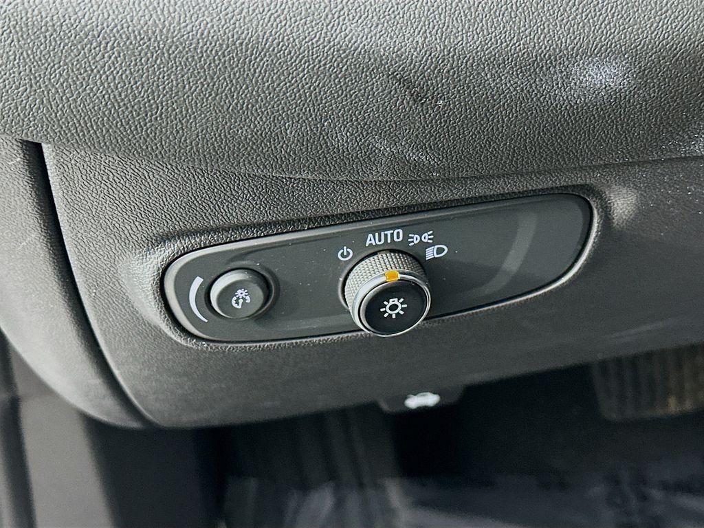 used 2023 Chevrolet Equinox car, priced at $23,919