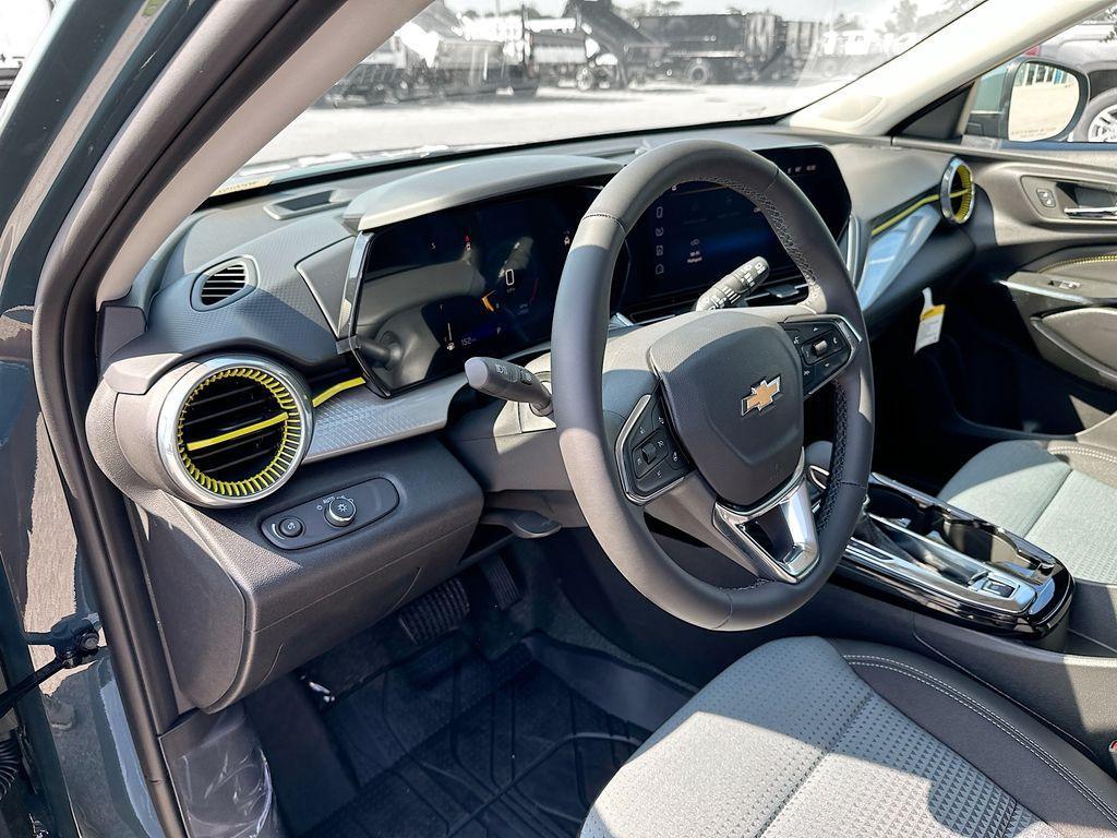 new 2025 Chevrolet Trax car, priced at $26,645