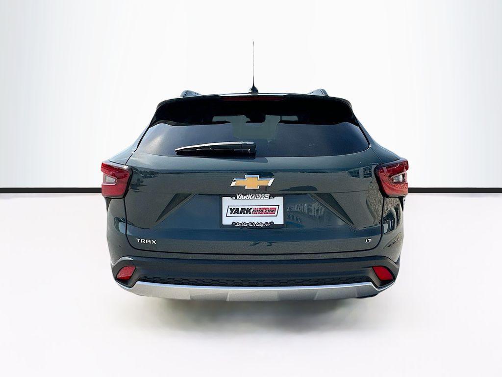 new 2025 Chevrolet Trax car, priced at $26,645