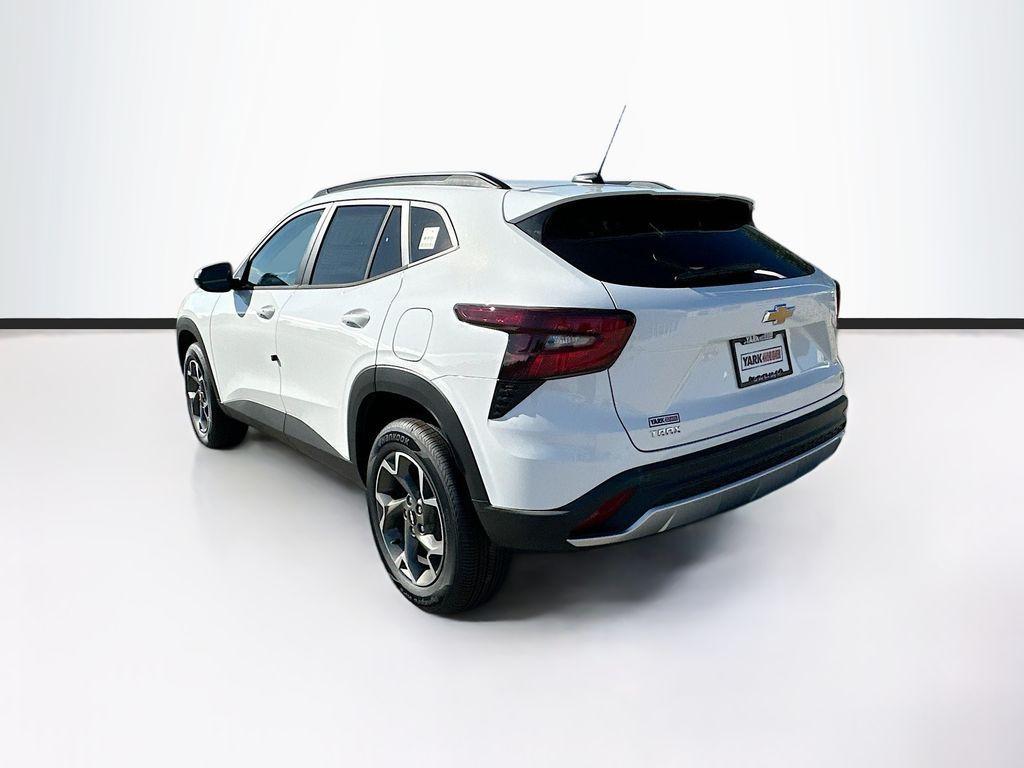 new 2025 Chevrolet Trax car, priced at $25,725