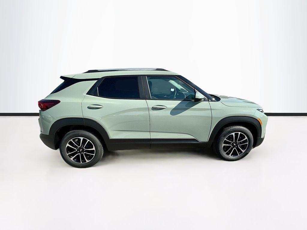 new 2026 Chevrolet TrailBlazer car, priced at $28,910
