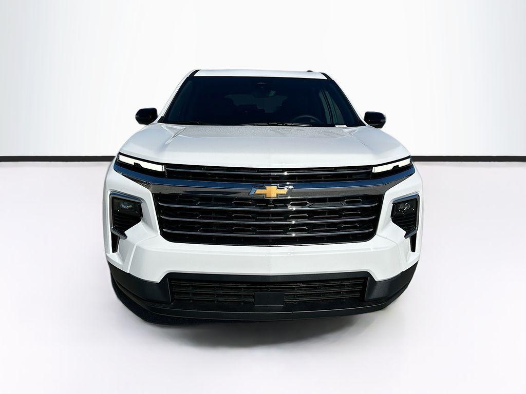 new 2026 Chevrolet Traverse car, priced at $49,145