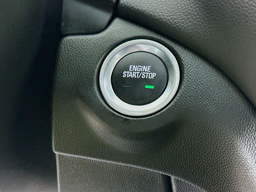 used 2022 Chevrolet Equinox car, priced at $20,887