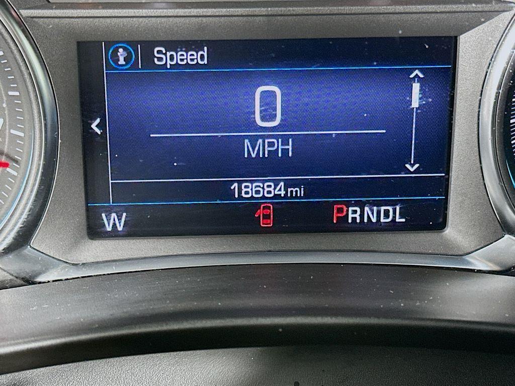 used 2022 Chevrolet Equinox car, priced at $20,887