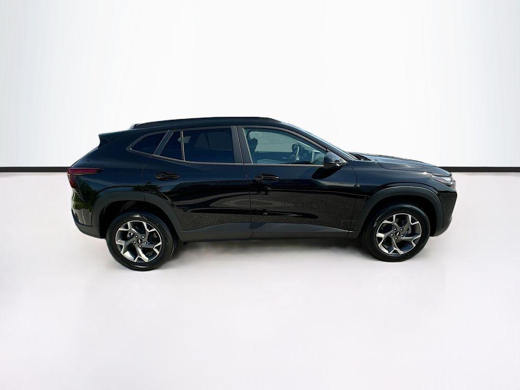 new 2025 Chevrolet Trax car, priced at $24,955