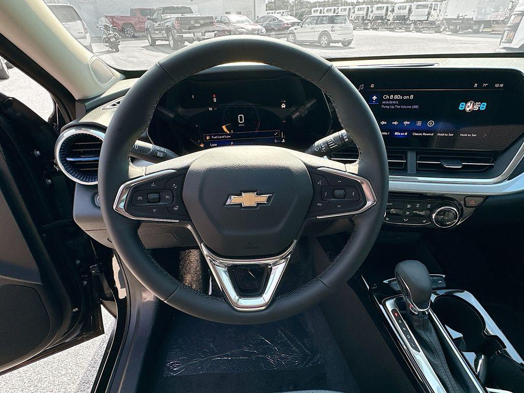 new 2025 Chevrolet Trax car, priced at $24,955