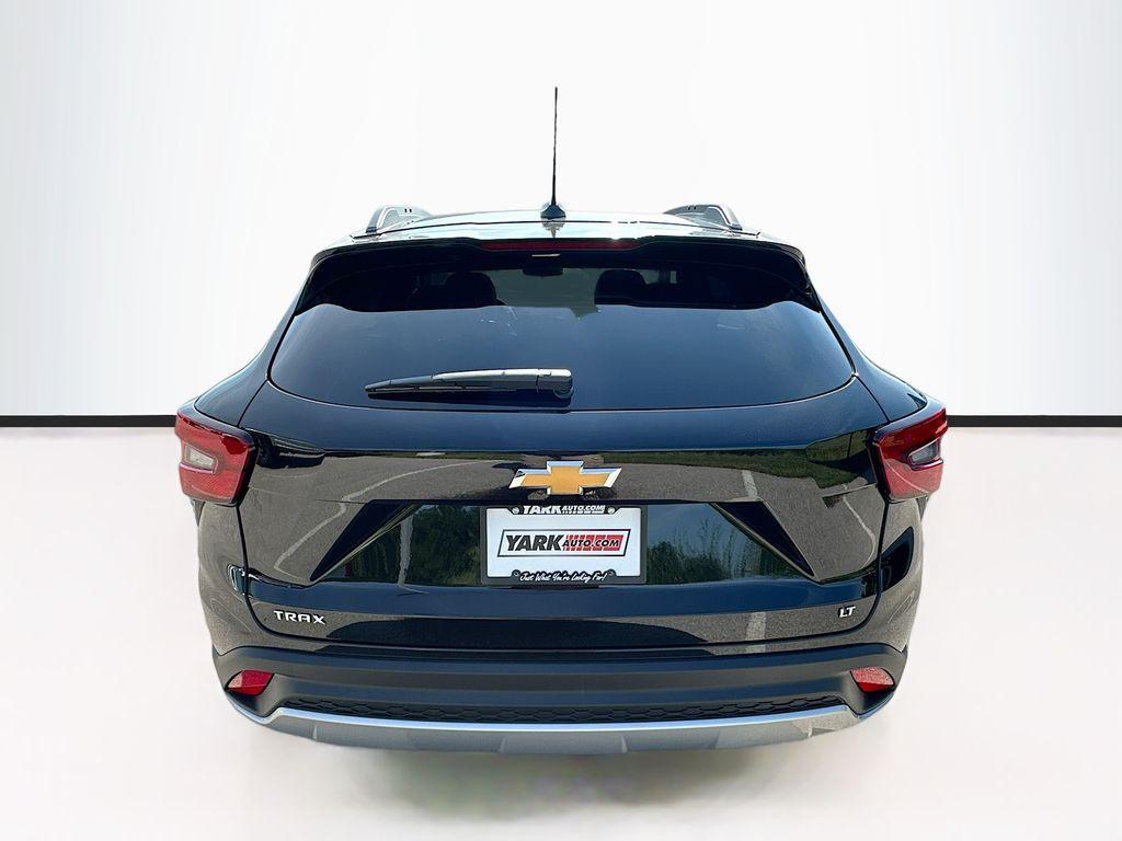 new 2025 Chevrolet Trax car, priced at $24,955